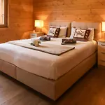 Le Grillon By Interhome