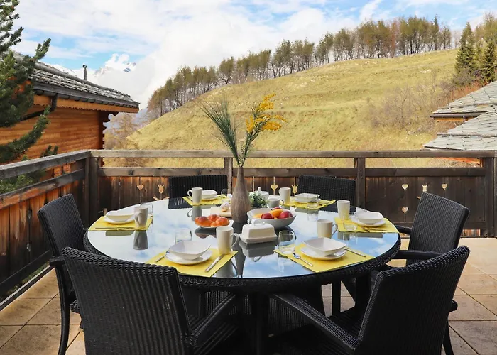 Le Grillon By Interhome