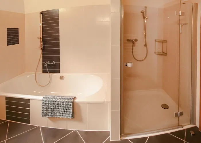 Le Grillon By Interhome