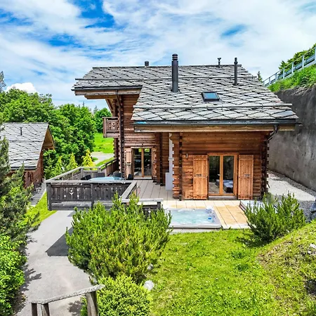 Le Grillon By Interhome